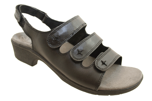 sandals designed by podiatrist